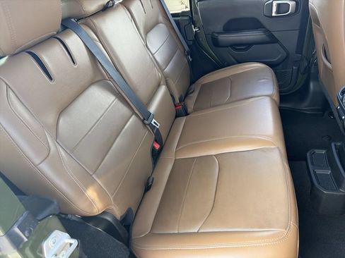 Used 2021 Jeep Wrangler Unlimited Sahara w/ Cold Weather Group AWD/4WD image 31