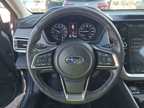 Used 2025 Subaru Outback Limited AWD/4WD image 17