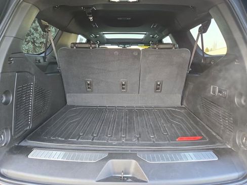 Used 2021 GMC Yukon XL Denali w/ Denali Premium Package image 37