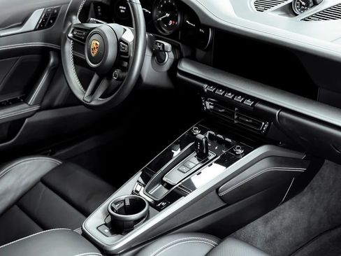 Used 2020 Porsche 911 Carrera S RWD image 33