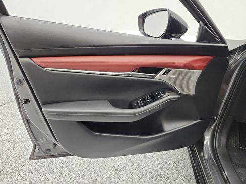 Used 2024 MAZDA MAZDA3 Hatchback w/Premium Plus Pkg image 15