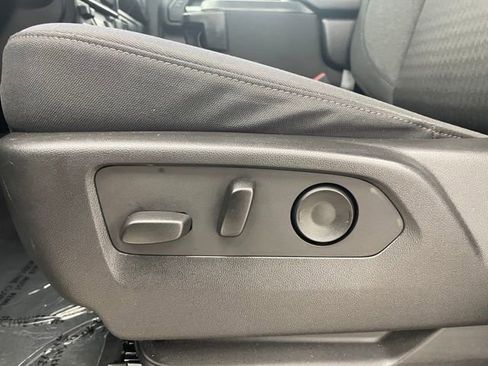 Used 2023 Chevrolet Silverado 1500 Custom Trail Boss AWD/4WD image 8