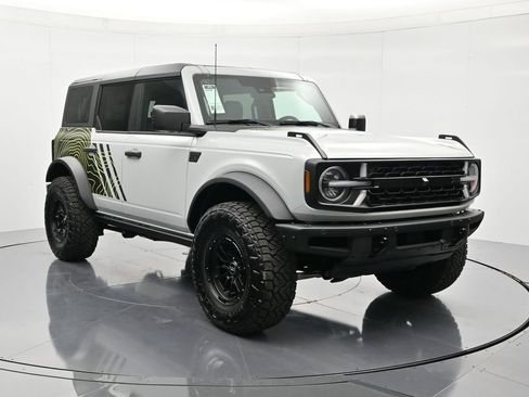New 2026 Ford Bronco Badlands AWD/4WD image 3