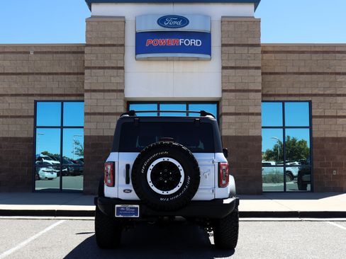 Certified 2023 Ford Bronco Badlands w/ Sasquatch Package AWD/4WD image 7
