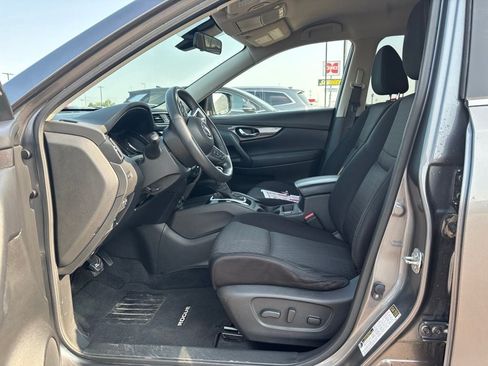 Used 2020 Nissan Rogue SV AWD/4WD image 13