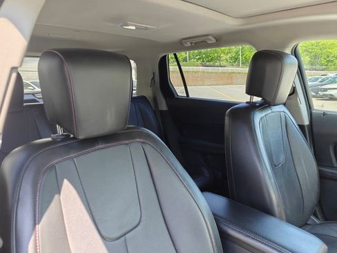 Used 2017 GMC Terrain SLT w/ Open Road Package AWD/4WD image 26