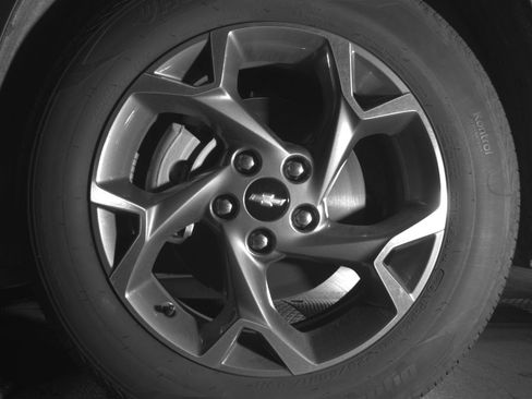 Used 2025 Chevrolet Trax LT FWD image 12