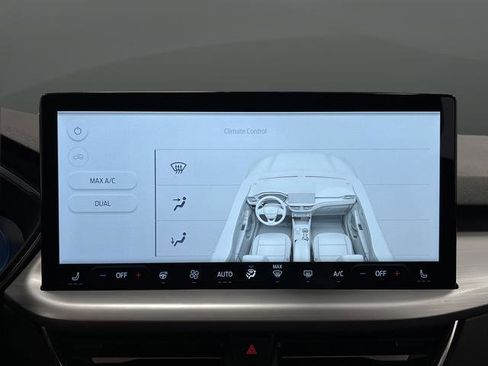 Used 2025 Ford Escape Platinum image 19