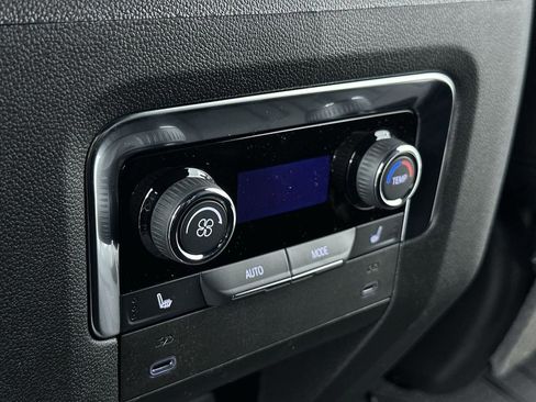 New 2026 Chevrolet Suburban LT w/ Comfort Package image 21