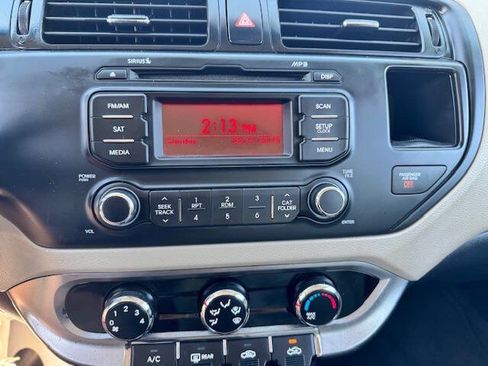 Used 2013 Kia Rio LX w/ PWR Pkg image 30