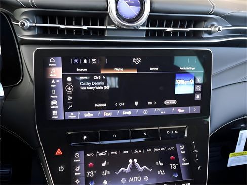 New 2025 Maserati Grecale Modena image 23