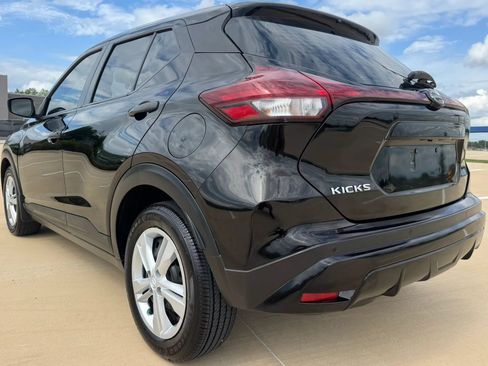Used 2025 Nissan Kicks Play S FWD image 14