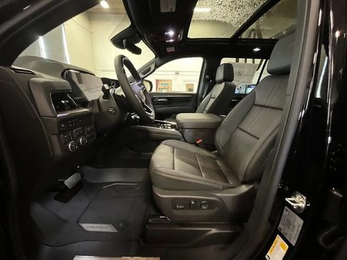 New 2026 Chevrolet Tahoe High Country AWD/4WD image 4