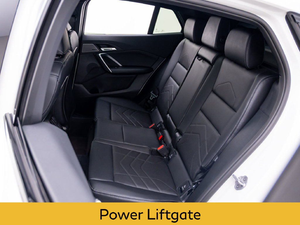 Used 2026 BMW X2 xDrive28i w/ Technology Package AWD/4WD image 17