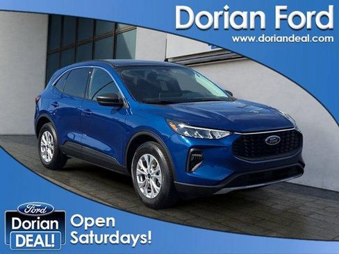 Used 2023 Ford Escape Active w/ Tech Pack #1 AWD/4WD image 1