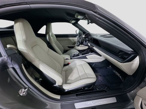Used 2022 Porsche 911 Carrera image 30