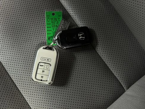 Used 2018 Honda Pilot Elite image 30