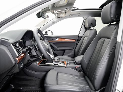 Used 2022 Audi Q5 2.0T Premium Plus w/ Premium Plus Package image 8