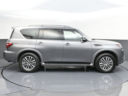 Used 2023 Nissan Armada SL image 8