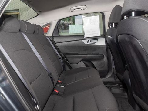 Used 2020 Kia Forte LXS image 19