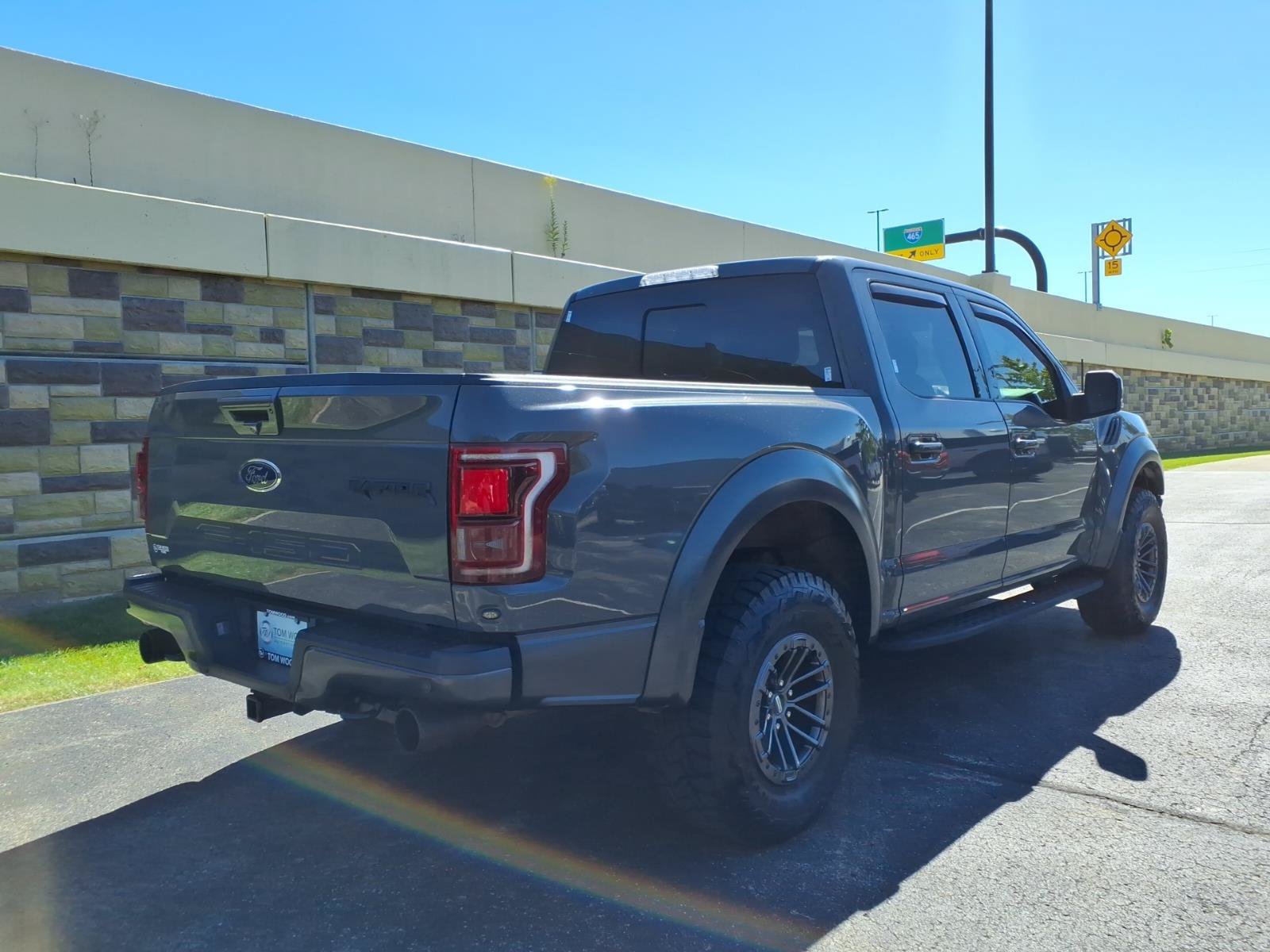 Used 2018 Ford F150 Raptor w/ Equipment Group 802A Luxury AWD/4WD image 10