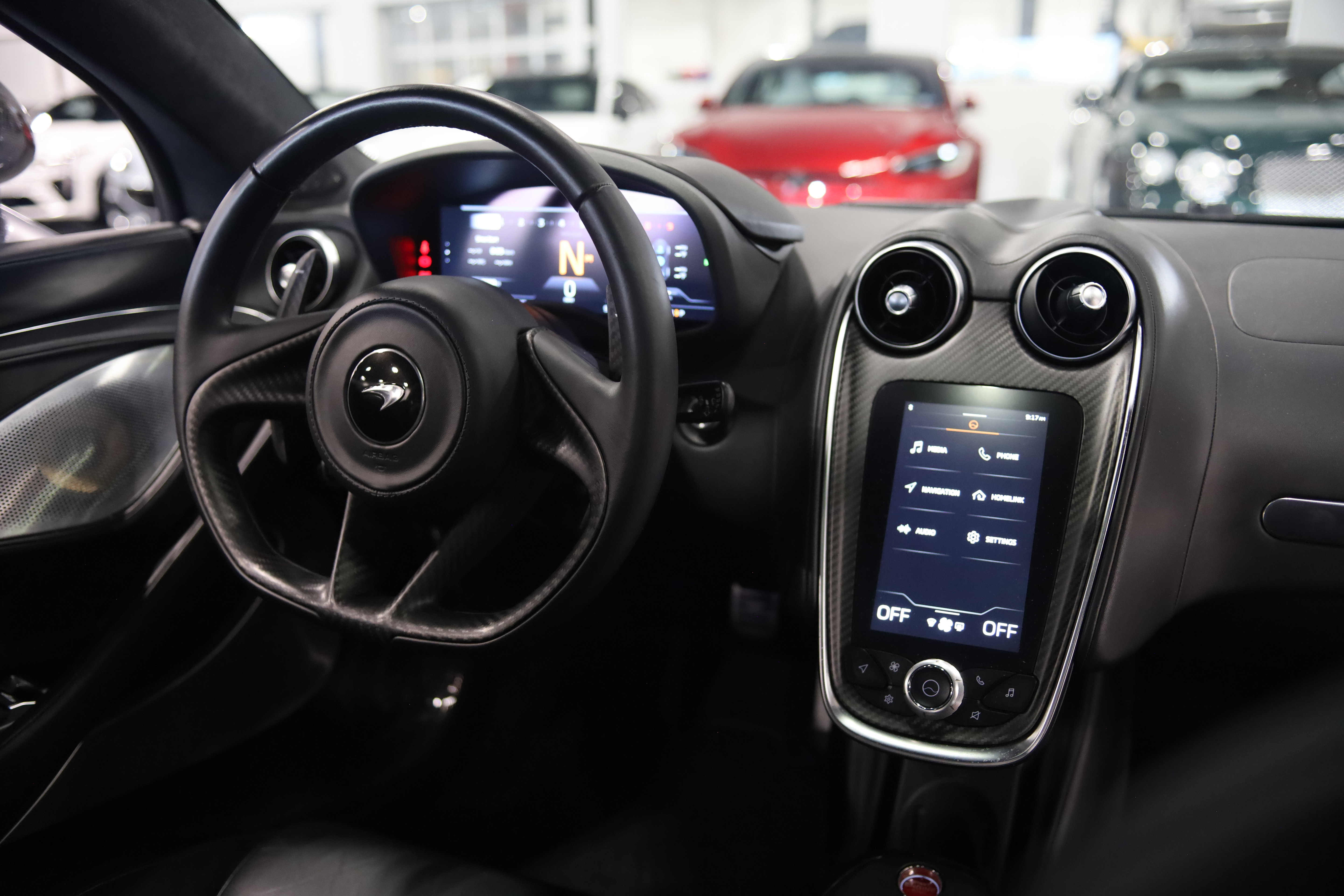 Used 2023 McLaren GT RWD image 35