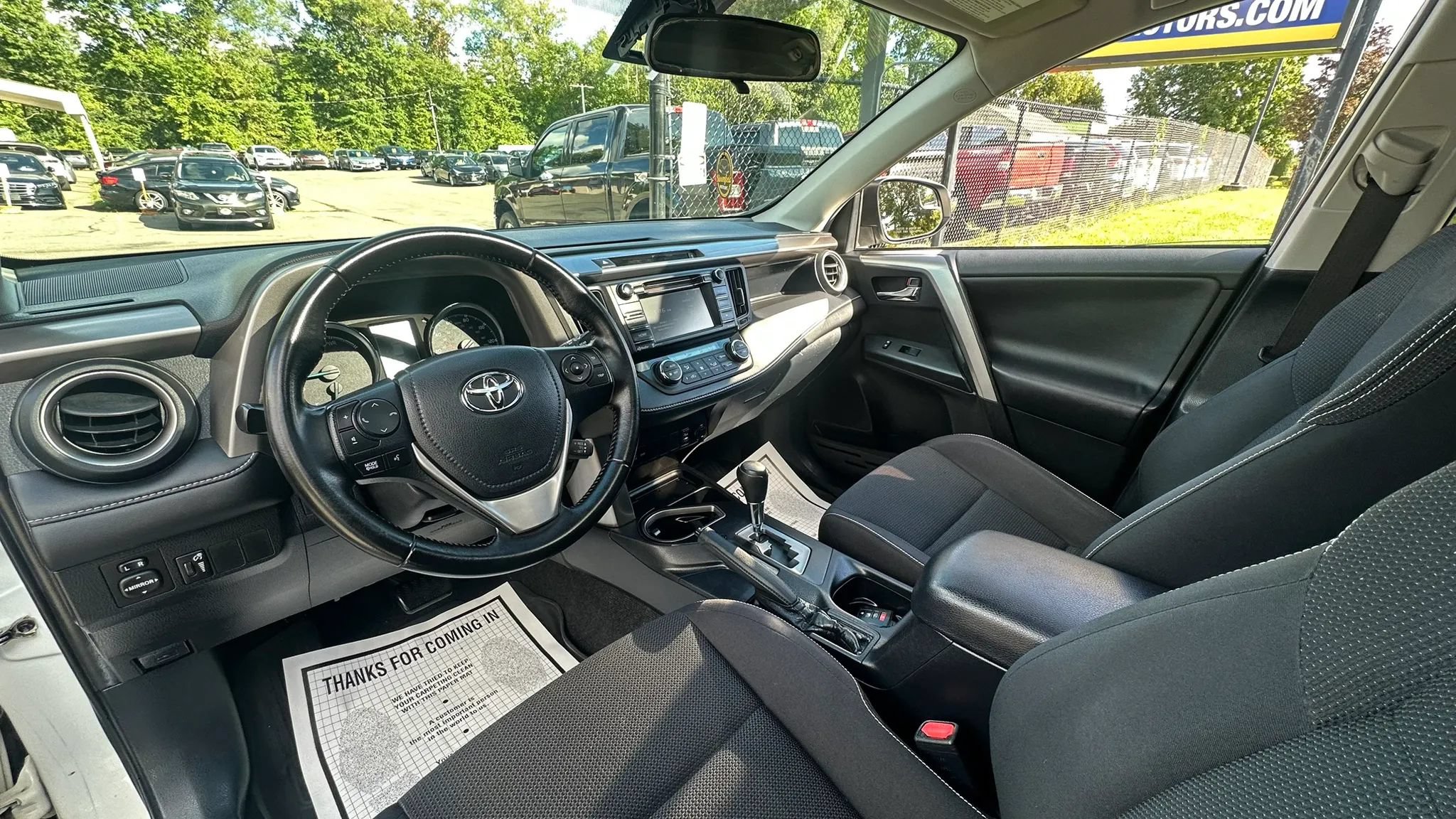 Used 2016 Toyota RAV4 XLE AWD/4WD image 25