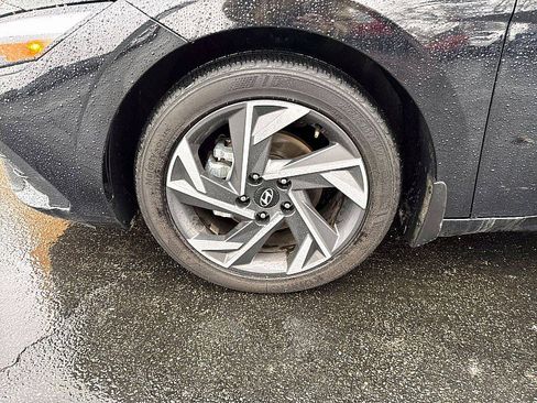 Used 2025 Hyundai Elantra Sport image 24