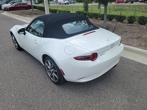 Used 2023 MAZDA MX-5 Miata Grand Touring RWD image 4