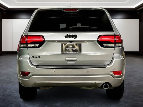 Used 2019 Jeep Grand Cherokee Altitude image 5