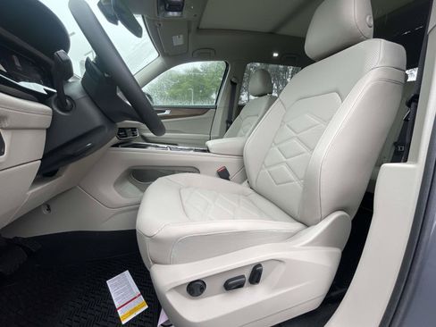New 2026 Volkswagen Atlas SE FWD image 19