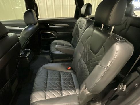 Used 2024 Kia Telluride EX X-Line image 11