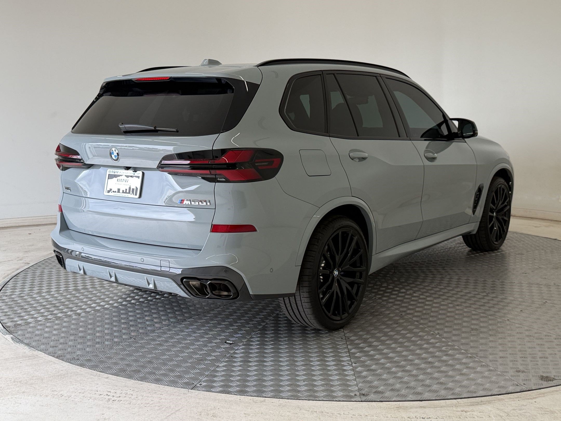 Used 2026 BMW X5 M60i AWD/4WD image 9