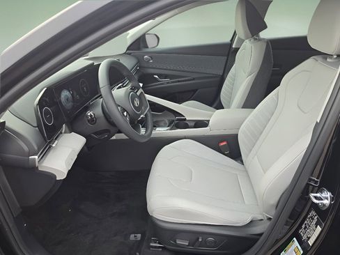 New 2026 Hyundai Elantra Limited image 11