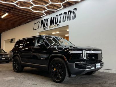 Used 2023 Rivian R1S Launch Edition