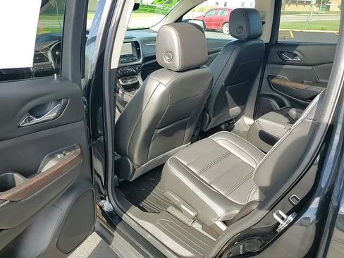 Used 2023 GMC Acadia Denali w/ Denali Ultimate Package image 23