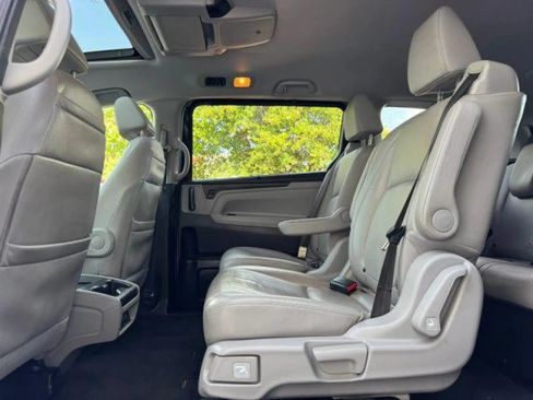 Used 2019 Honda Odyssey Touring image 18