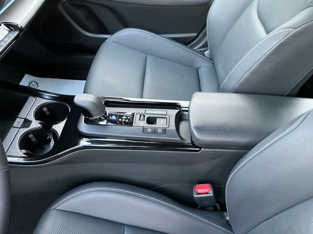 Used 2023 Toyota Prius XLE AWD/4WD image 23
