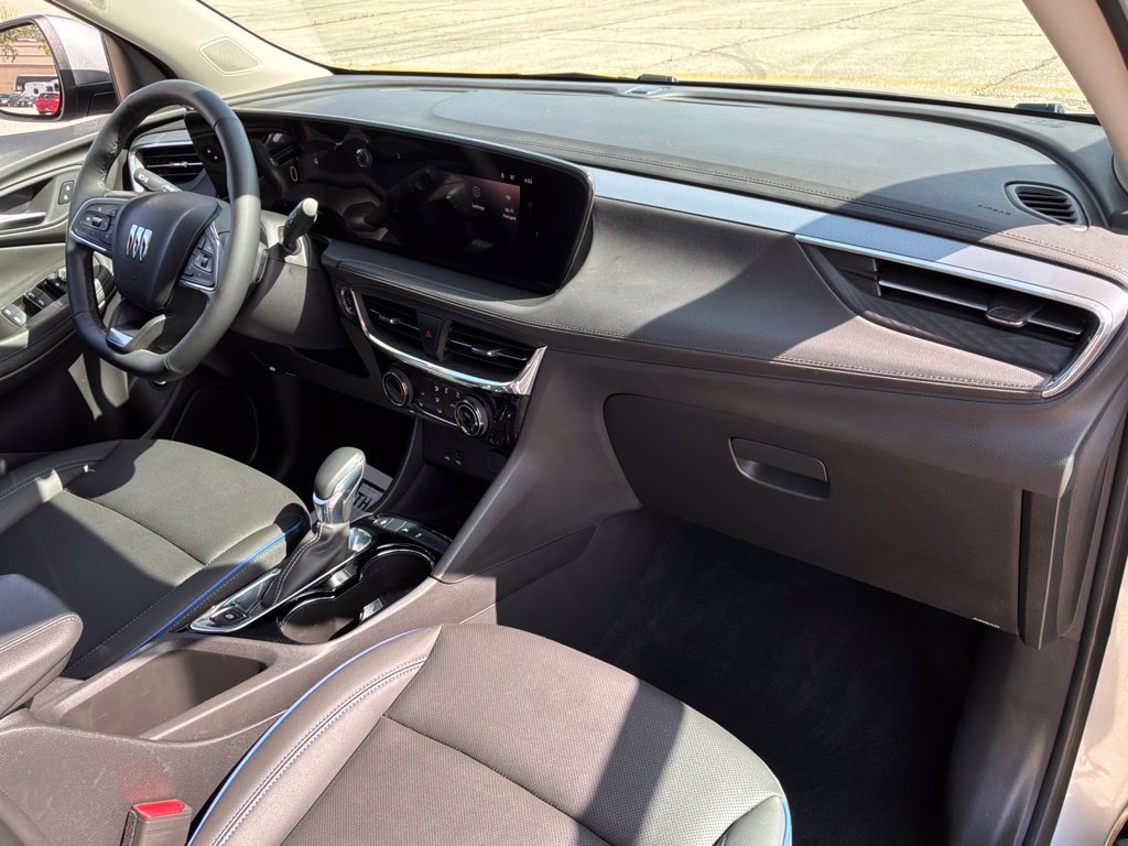 Used 2025 Buick Encore GX Sport Touring w/ Comfort Package FWD image 31