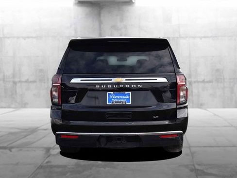 Used 2024 Chevrolet Suburban LT image 6