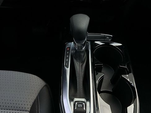 Used 2025 Chevrolet Trax LT image 22