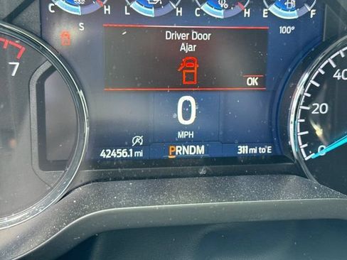Used 2023 Ford F150 XLT w/ XLT Black Appearance Package AWD/4WD image 11