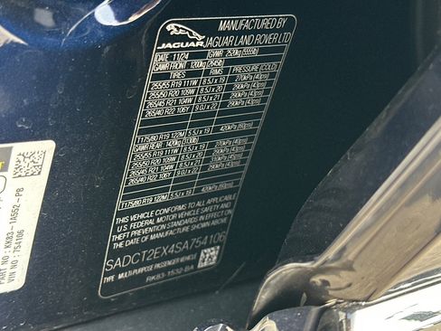 Used 2025 Jaguar F-PACE R-Dynamic S image 35