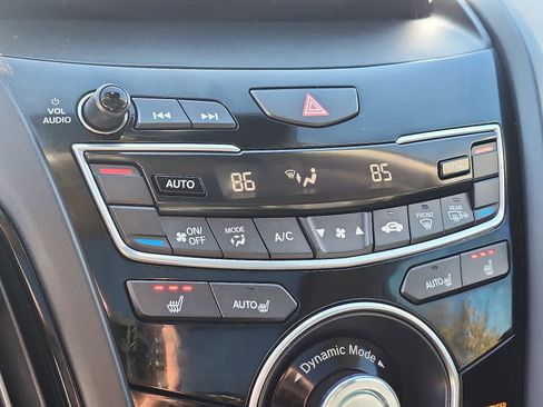 Used 2024 Acura RDX image 16