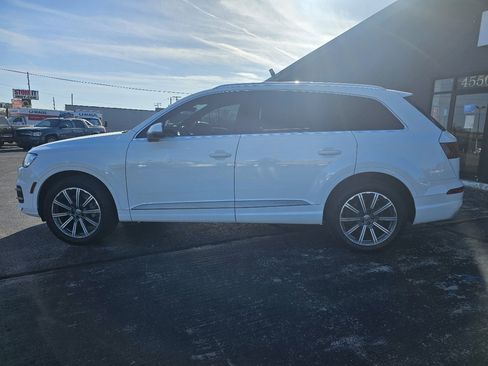 Used 2017 Audi Q7 3.0T Premium Plus image 8