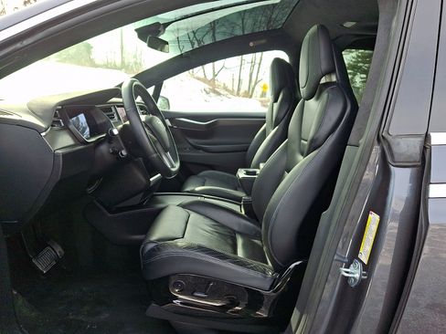 Used 2016 Tesla Model X 90D image 13