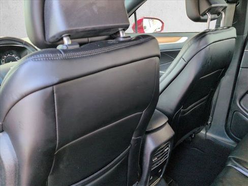 Used 2019 Lincoln MKC Select w/ Select Plus Package image 16