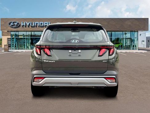 New 2026 Hyundai Tucson SE image 6