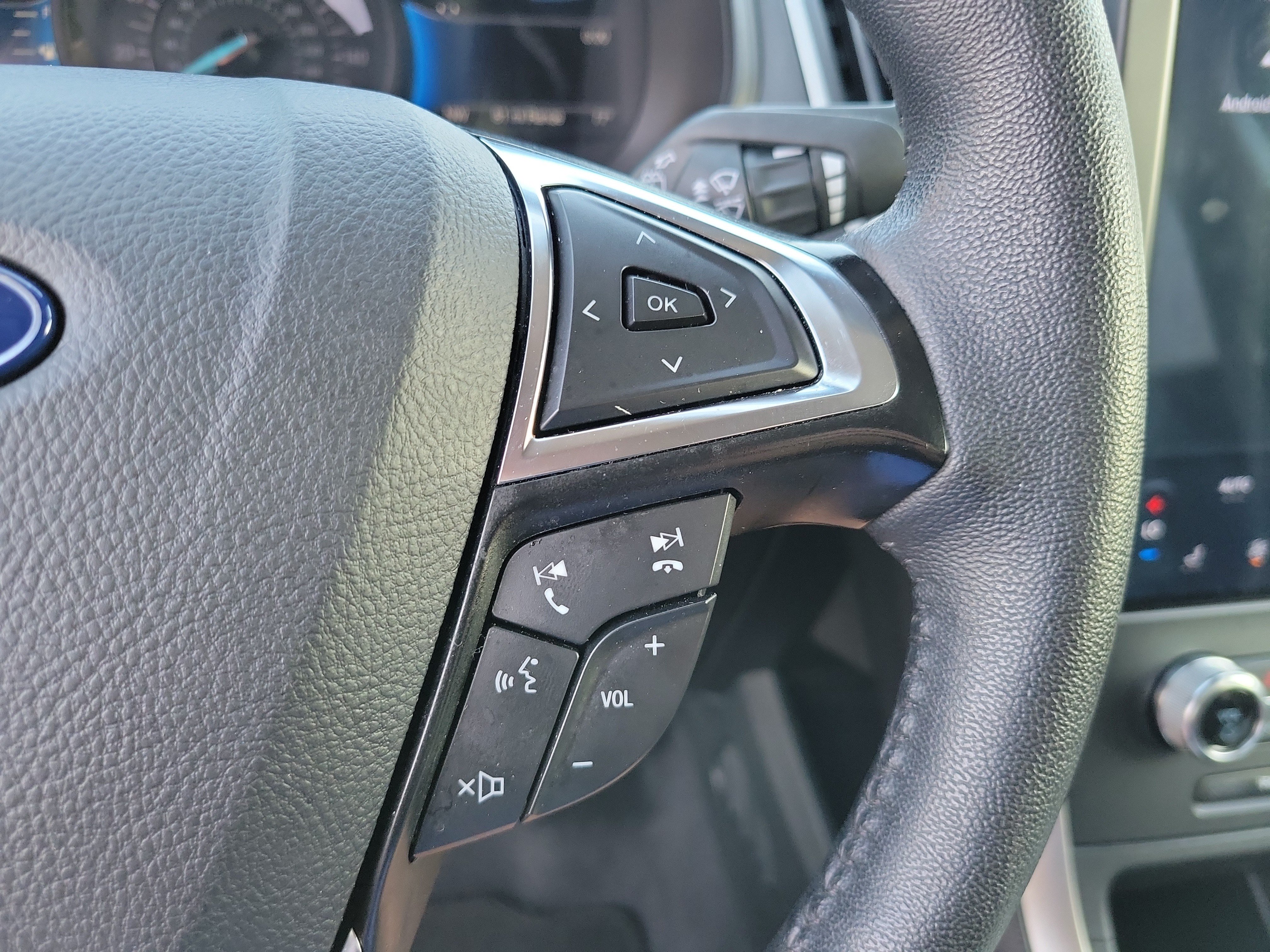 Used 2024 Ford Edge SEL w/ Convenience Package AWD/4WD image 22