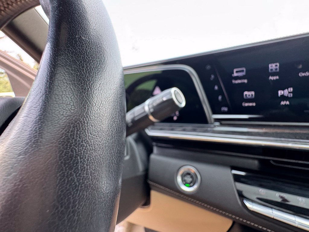 Used 2021 Cadillac Escalade Premium Luxury w/ Driver Assist Tech Package AWD/4WD image 25